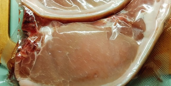 Выгодно ли покупать мясо на кости?